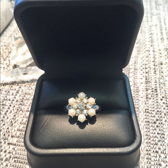 Pearl & Rhinestone Ring - Picture 2 of 3